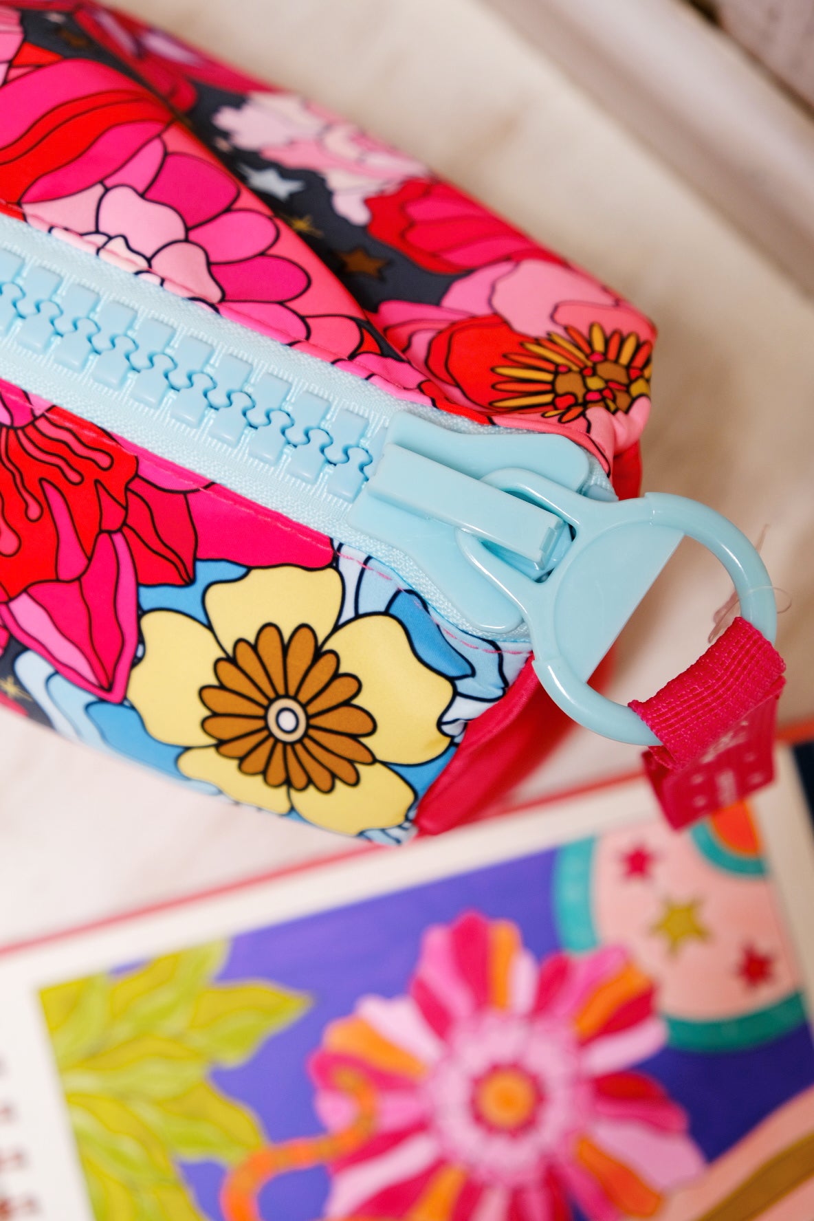 ESTUCHE FLOWERS